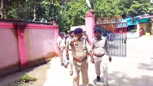 Chief Justice suddenly reached the District Central Jail, saw the insi