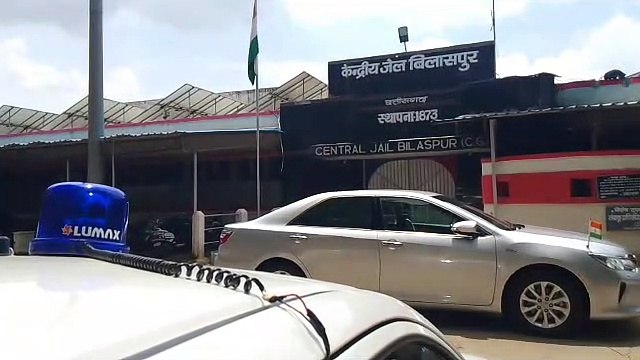 Chief Justice suddenly reached the District Central Jail, saw the insi