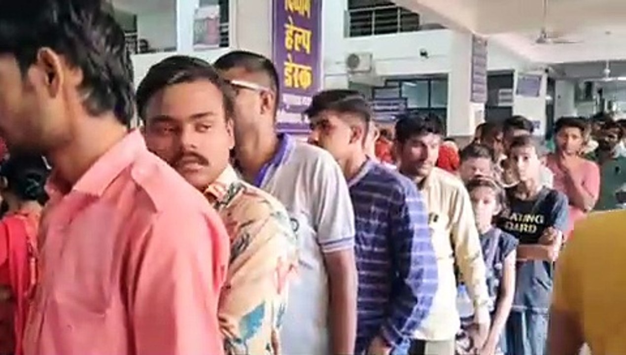 eye flu: छुट्टी के दिन भी देखे मरीज, 467 को देखा