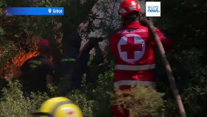Les incendies en Grèce "sous contrôle" mais de nouveaux feux ont éclaté