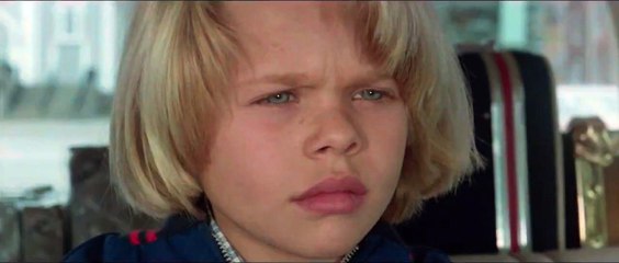 La Maison près du cimetière Bande-annonce (EN)