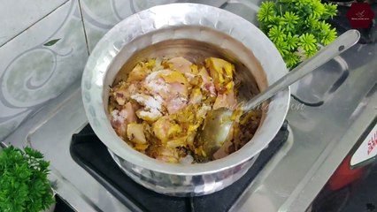 Restaurant style Chicken saag#moms yummy town