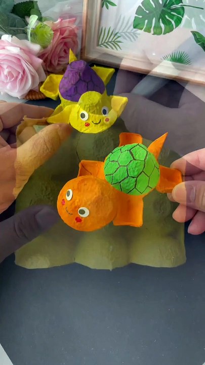  DIY Turtles from Egg Box