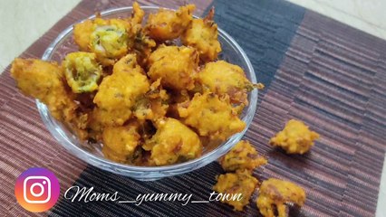 crispy moong dal pakoda _ कुरकुरीत मूंग डाळ पकोडा _ مونگ دال پکوڑا _ Moms yummy town