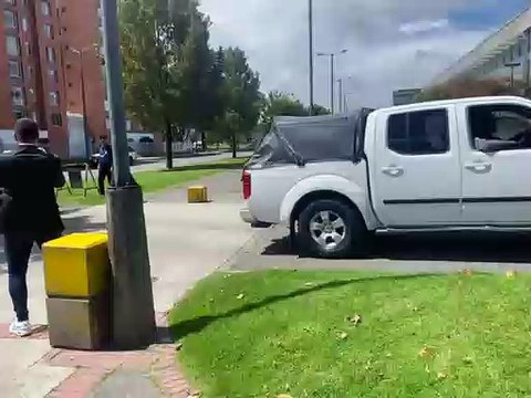 En video: así fue la llegada de Nicolás Petro y Day Vásquez al búnker de la Fiscalía en Bogotá