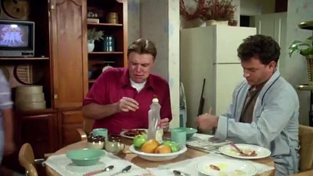 Meus Vizinhos São um Terror | movie | 1989 | Official Trailer