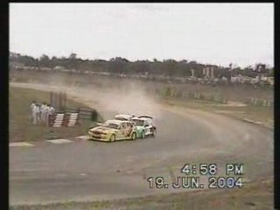 Renault Clio 2.0 16v RS vs BMW 320ti vs 205