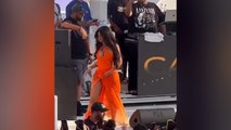 Cardi B'den sahnede şok hareket!