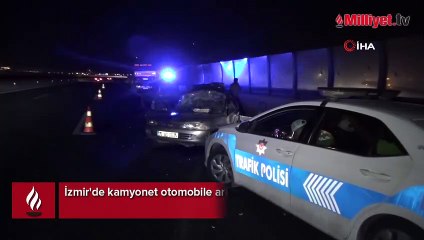 İzmir'de can pazarı! Kamyon yolun ortasında duran otomobile çarptı