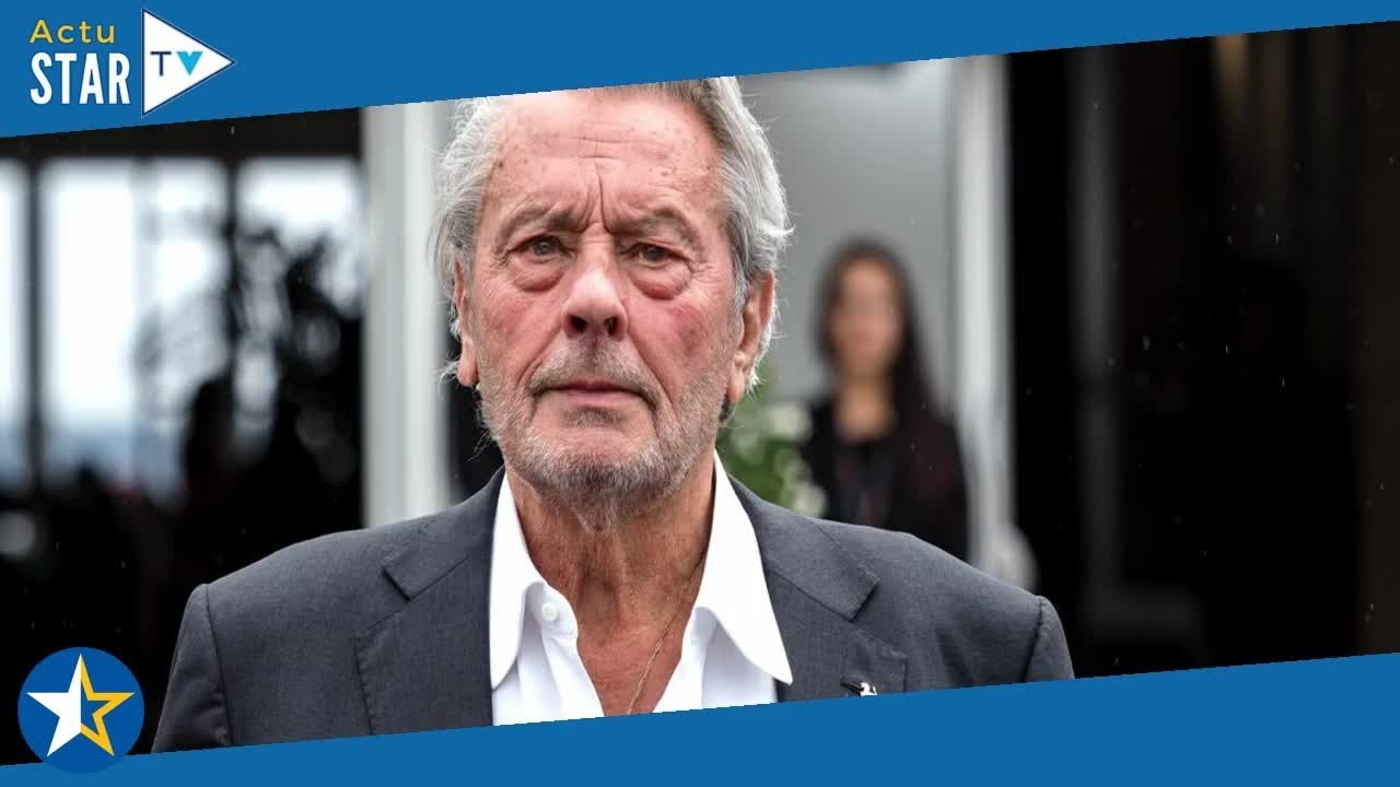 Perquisition chez Hiromi Rollin : la dame de compagnie d’Alain Delon convoquée par la gendarmerie