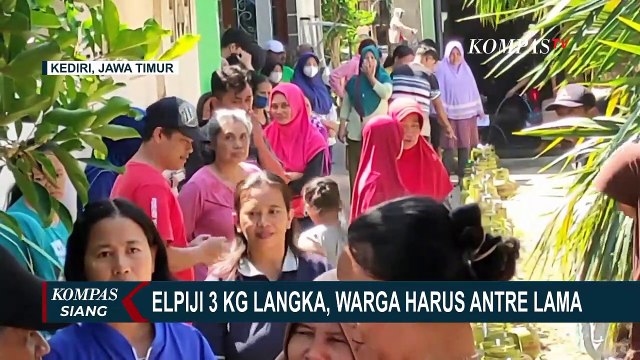 Warga Kediri Rela Antre Berjam-Jam Demi Dapat Gas Elpiji 3 Kg
