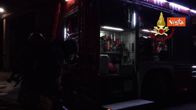 Incendio a Ciampino, Vigili del Fuoco al lavoro anche di notte