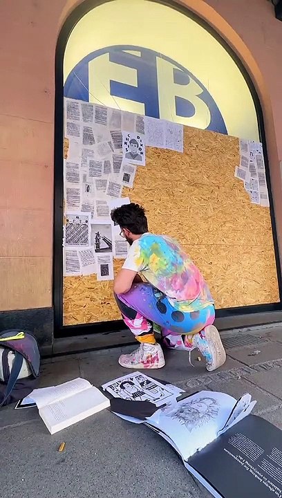 J’ai peint la vitrine d’une librairie vandalisée pendant les emeutes de Strasbourg