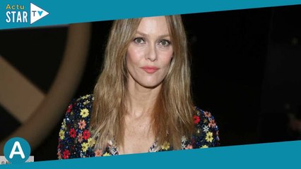 « J'en reviens pas » : Vanessa Paradis vexée par la remarque d’un jeu acteur qui lui donne la répliq