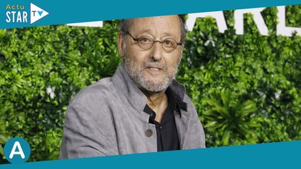 Jean Reno : Son paradis médiéval de 315 habitants au coeur des Alpilles qui l'a "rendu meilleur"
