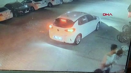 Kirayı 10 bin liraya çıkarmayan kiracıyı yakınlarıyla birlikte dövdü