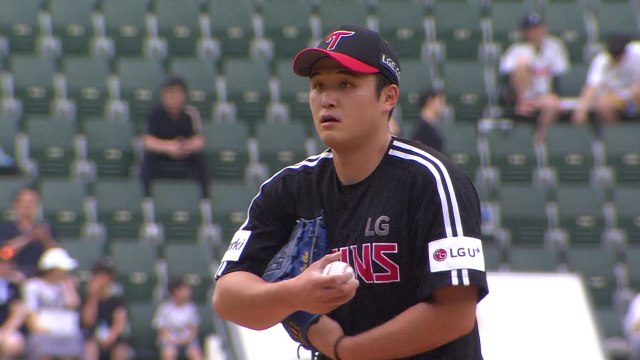 LG, '이적생' 최원태 무실점 호투로 4연승...선두 질주 / YTN