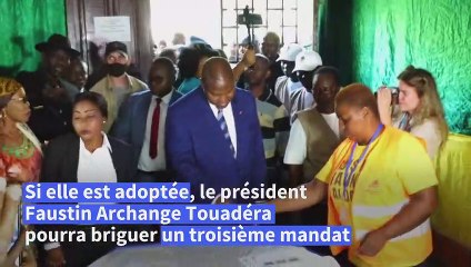La Centrafrique vote sur un projet de nouvelle Constitution