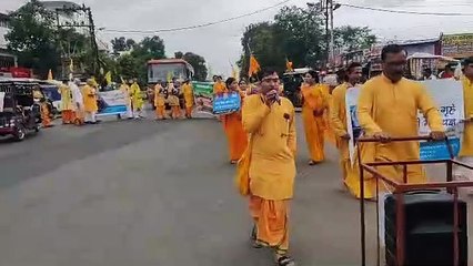 Скачать видео: एकसाथ एक समय पर 24 घरों में हुआ गायत्री महायज्ञ, महिला पुरोहितों ने निभाई भागीदारी