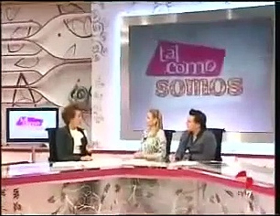 Saludos y presentaciones en sociedad. Los gestos de cortesía y las reglas de etiqueta sociales