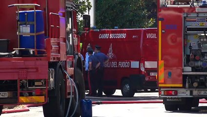 Incendio a Senago, le operazioni di spegnimento
