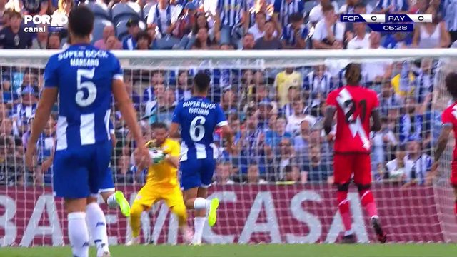 Crónica de jogo: FC Porto empatou com o Rayo Vallecano (1-1) no dia em que voltou ao Estádio do Dragão