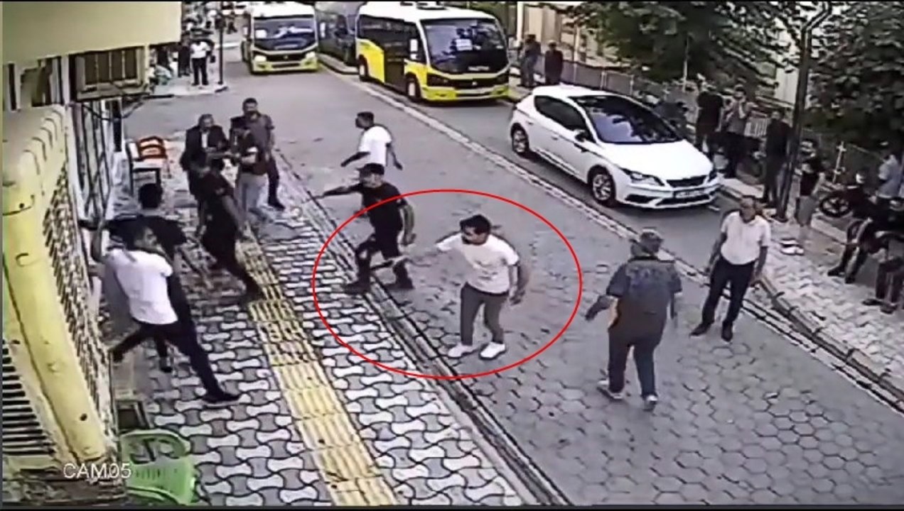 İki aile arasında silahlı kavgada ortalık kan gölüne döndü