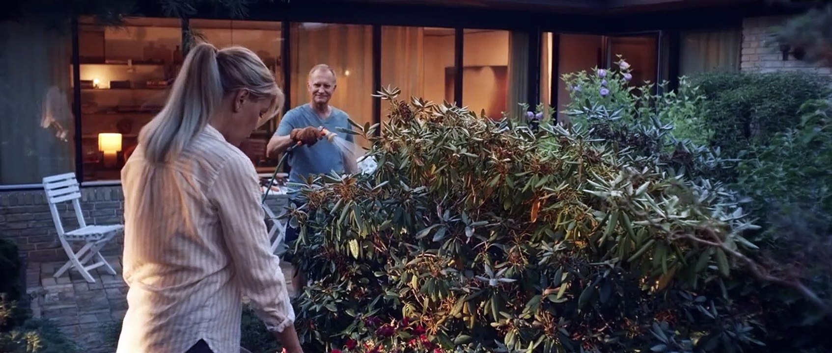 Tag min hånd Bande-annonce (EN)