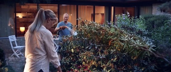 Tag min hånd Bande-annonce (EN)