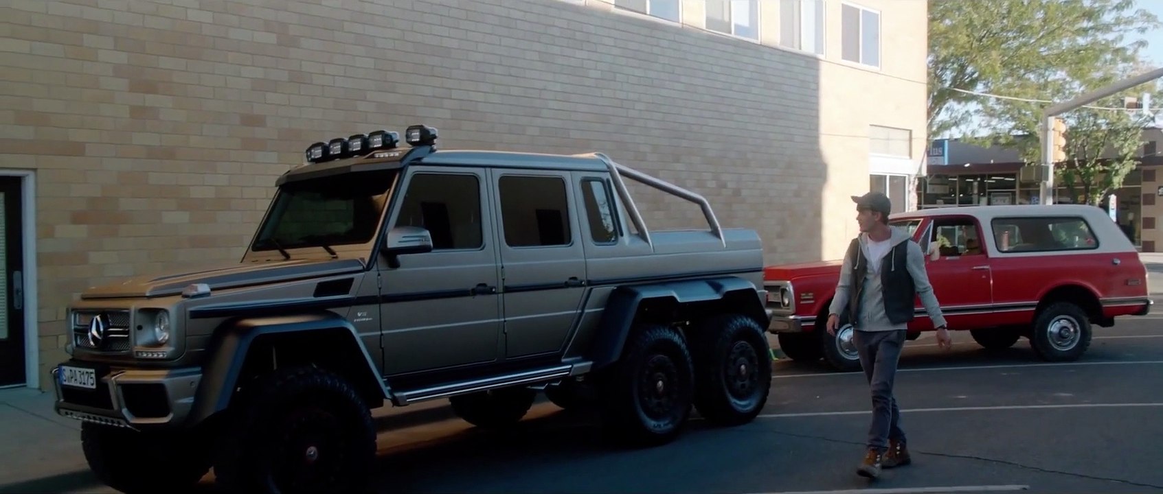 The Reach - In der Schusslinie | movie | 2014 | Official Trailer