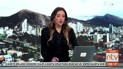 Policía es grabado extorsionando a un chofer de trufi en Cochabamba.