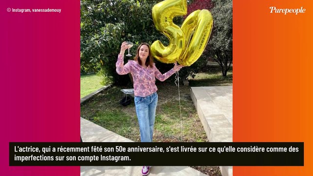 Vanessa Demouy pose en maillot de bain à 50 ans : J'ai été tentée de retoucher la photo...