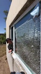 Así es el limpiacristales magnético que deja las ventanas perfectas sin trabajo