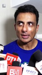 Sonu Sood हर फैन्स से मिलने की कोशिश करते हैं