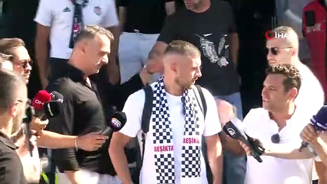 Son Dakika: Beşiktaş, Ante Rebic'in transferini KAP'a bildirdi