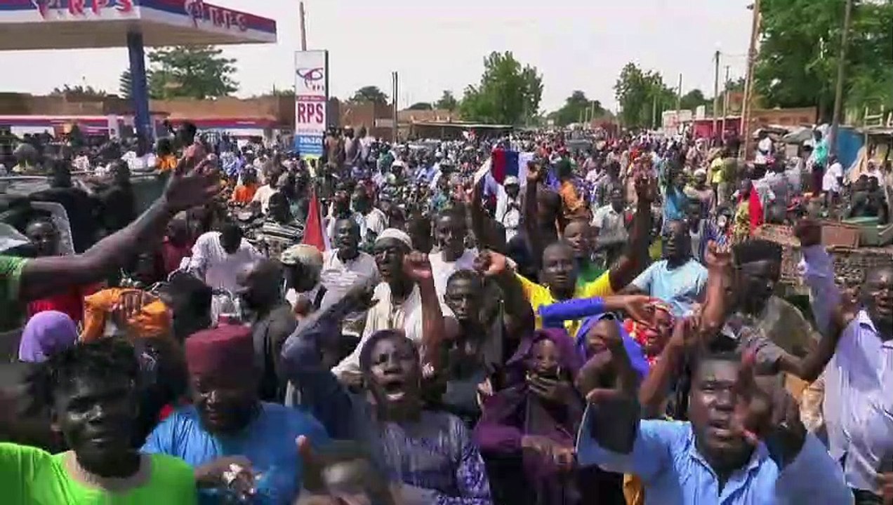Niger: Nachbarstaaten drohen Junta mit Gewalt