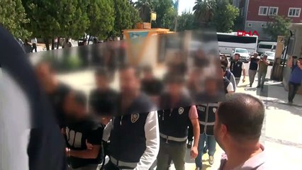 Cinsel ilişki vaadiyle kandırıp kasetleriyle tehdit ettiler! 3 milyon liralık vurgun yapan çete çökertildi