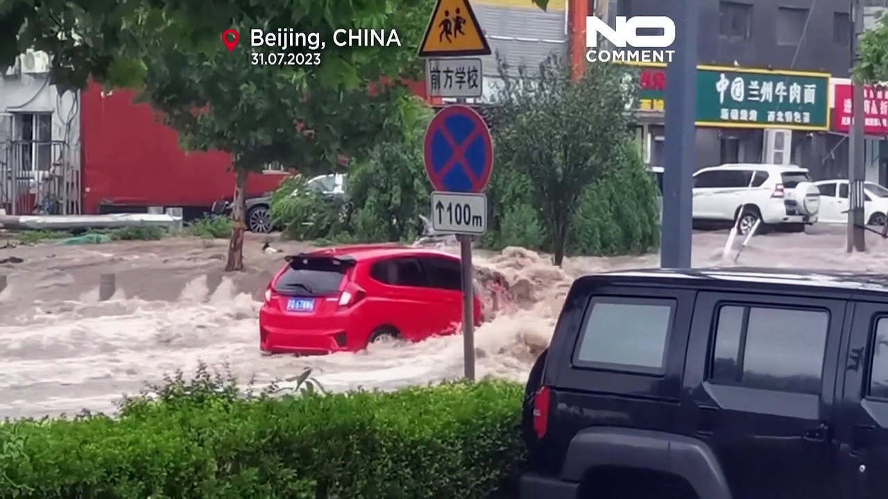 Nach heftigen Regenfällen: Land unter in Peking
