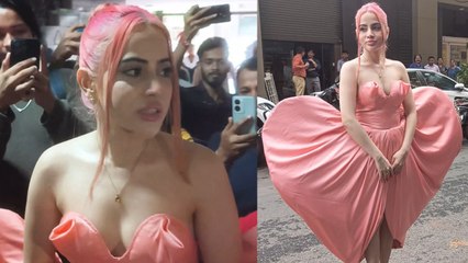 Uorfi Javed का तितली Look, Butterfly बनकर इतराईं, Paps के मजेदार Demands सुन बोली...! FilmiBeat
