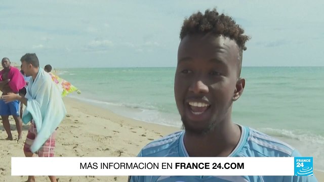 Clase de natación para migrantes en Francia, una terapia contra las experiencias traumáticas