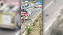 Un accidente de un camión cargado con cerdos provoca 14 km de cola en la AP-7 en Barcelona