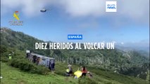 España | Diez heridos al volcar un autobús en la subida a los lagos de Covadonga