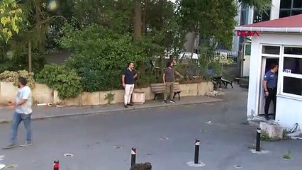 Esenyurt'ta Tekel Bayii Baskınında Aranan 2 Kişi Yakalandı