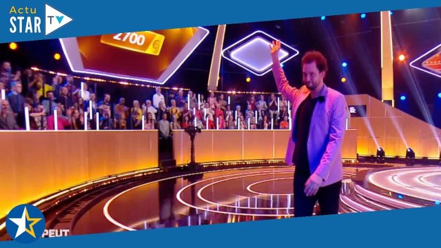 C'est ma dernière émission : Eric Antoine commet une grosse bourde dans Qui peut nous battre ?