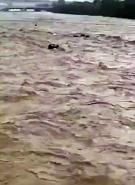 Lluvias en el norte de China dejan dos fallecidos y 100.000 evacuados 3/3