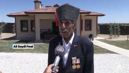 Malatya'da depremzedeler köy evlerine yerleşmeye başladı