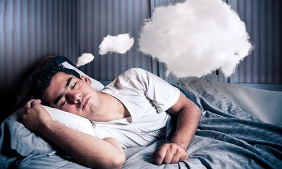 مفسر أحلام شهير يتحدث عن تعاونه مع الجن