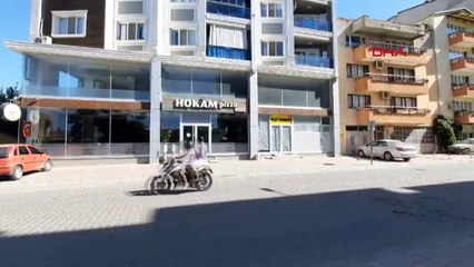 Une ＂affaire sincère＂ a éclaté après l'attaque de la pizzeria, où la jeune femme est décédée