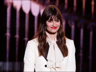 "Goodbye Byron, hello les biberons" : Clara Luciani évoque avec humour son futur rôle de maman sur