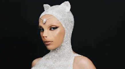 دوجا كات تنفعل على جمهورها: أنا لا أحبكم ولا أعرفكم